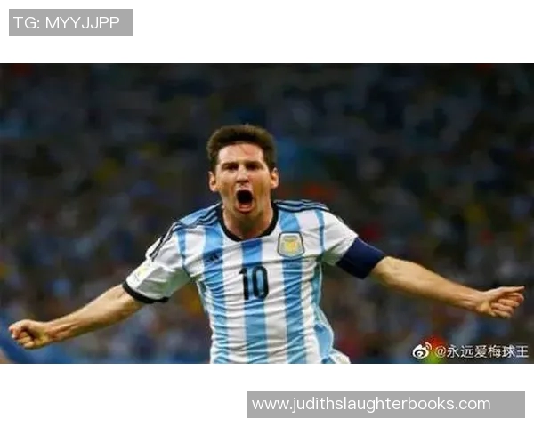 养乐多携手足球明星共创健康生活新篇章你知道他是谁吗 养乐多携手足球明星共创健康生活新篇章你知道他是谁吗