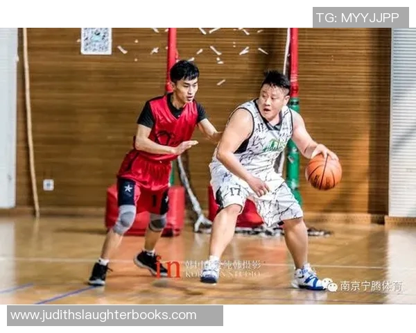 南京篮球队奋勇拼搏的传奇之路与锦标赛的辉煌成就 南京篮球队奋勇拼搏的传奇之路与锦标赛的辉煌成就