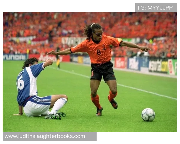 皮肤黑的足球明星们如何在绿茵场上展现自我魅力与实力