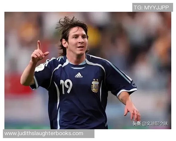 阿根廷足球明星的辉煌成就与传奇人生揭秘