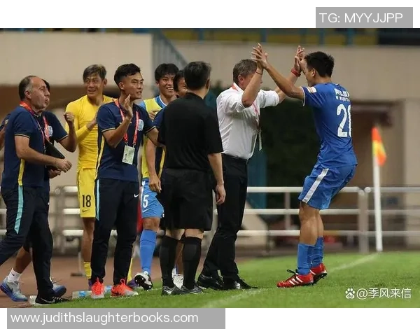 热议足球：重庆足球队的状态变革